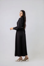 Robe Longue Élégante à Plis