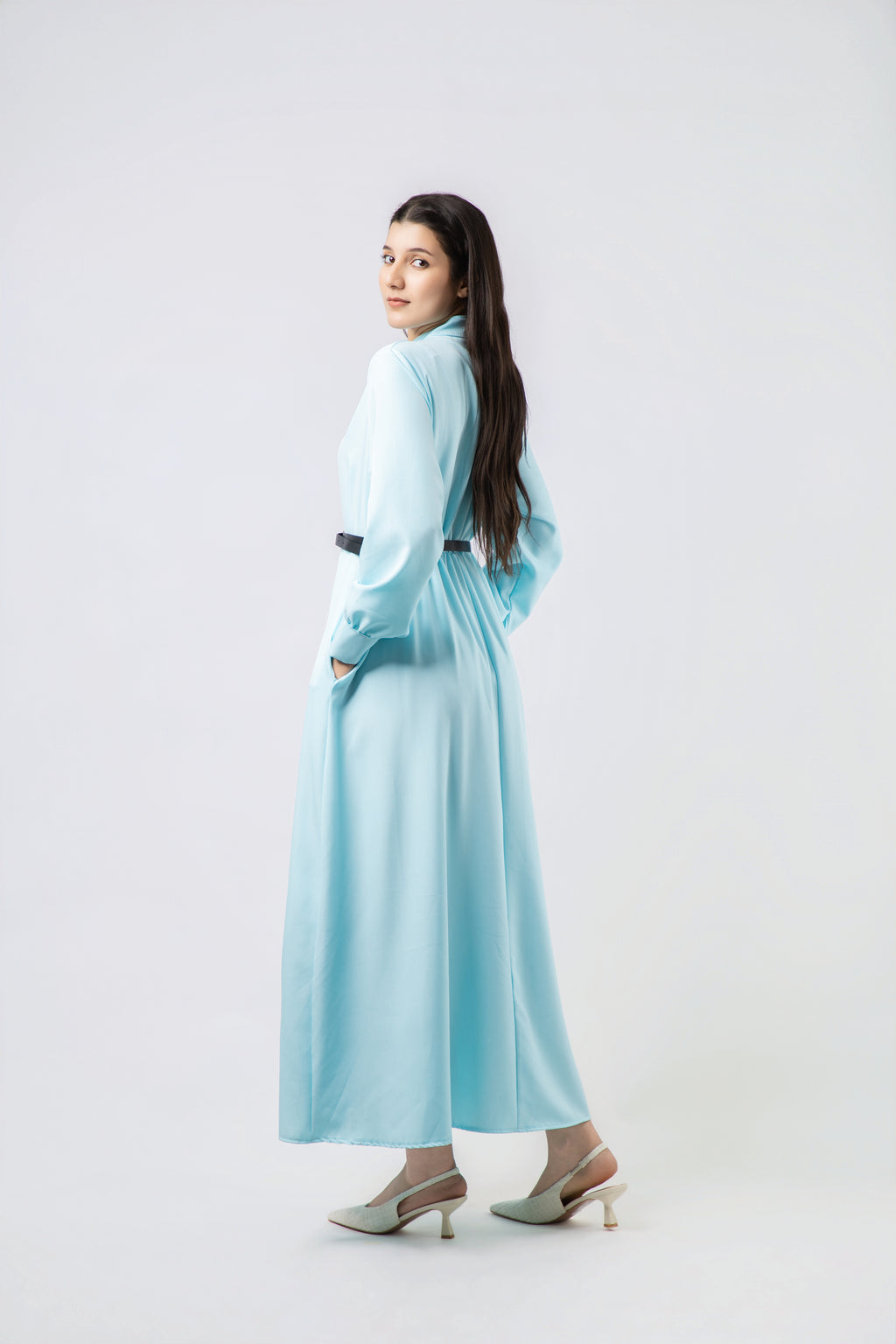 Robe Longue Élégante à Plis