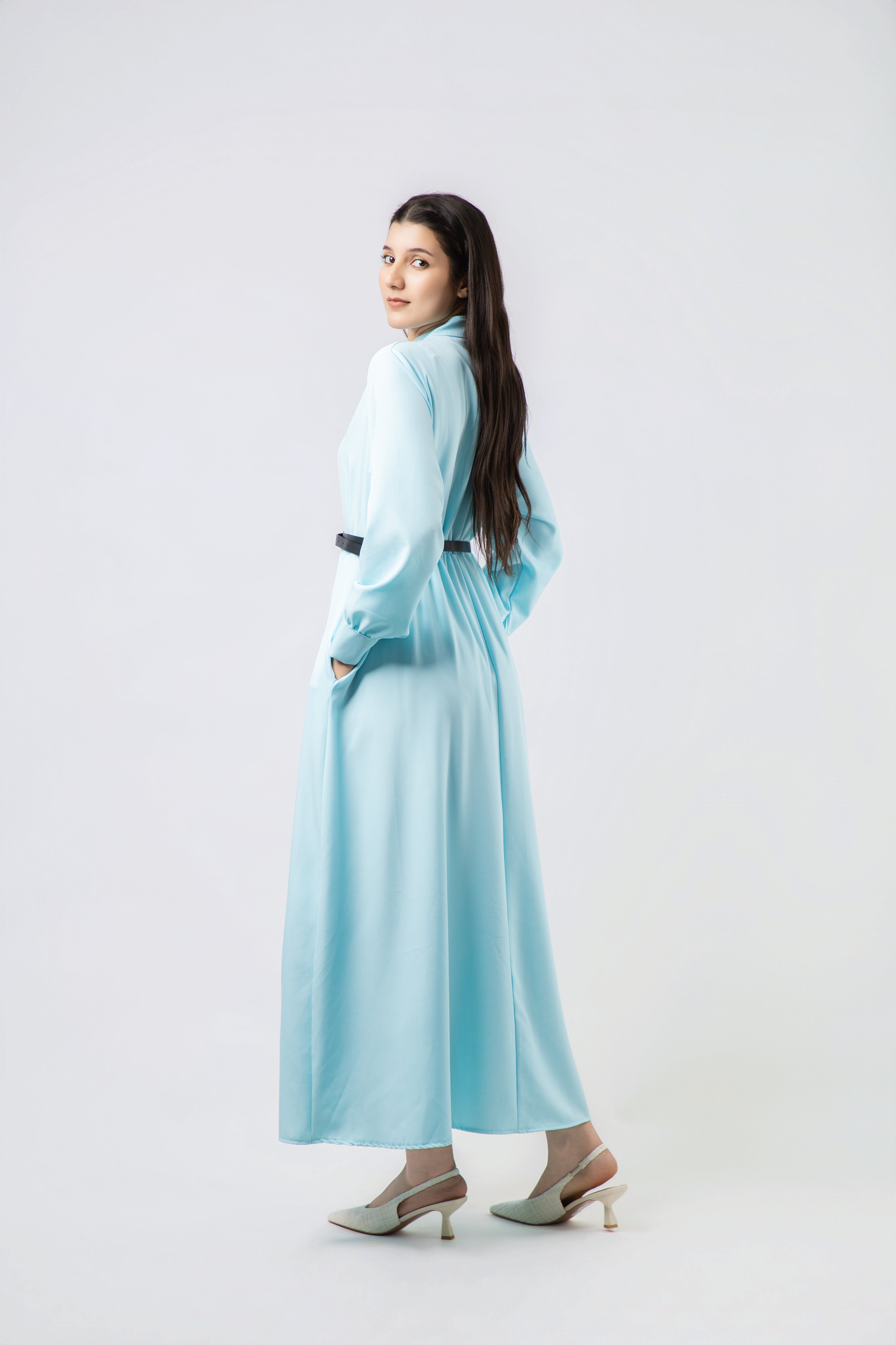 Robe Longue Élégante à Plis