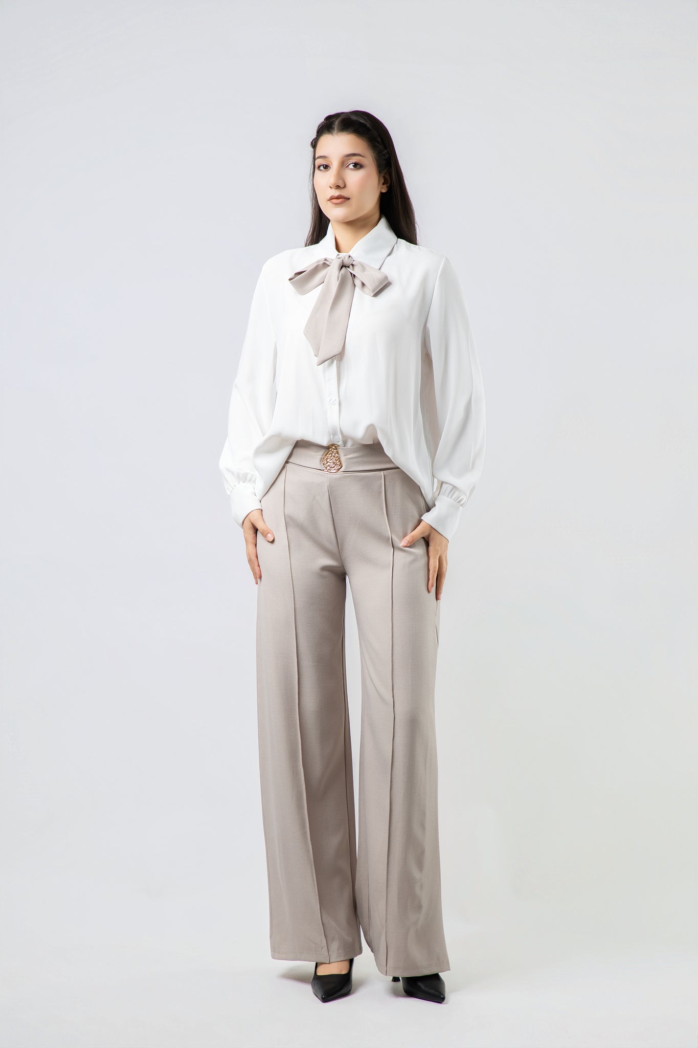 Ensemble Pantalon et Chemisier Élégant