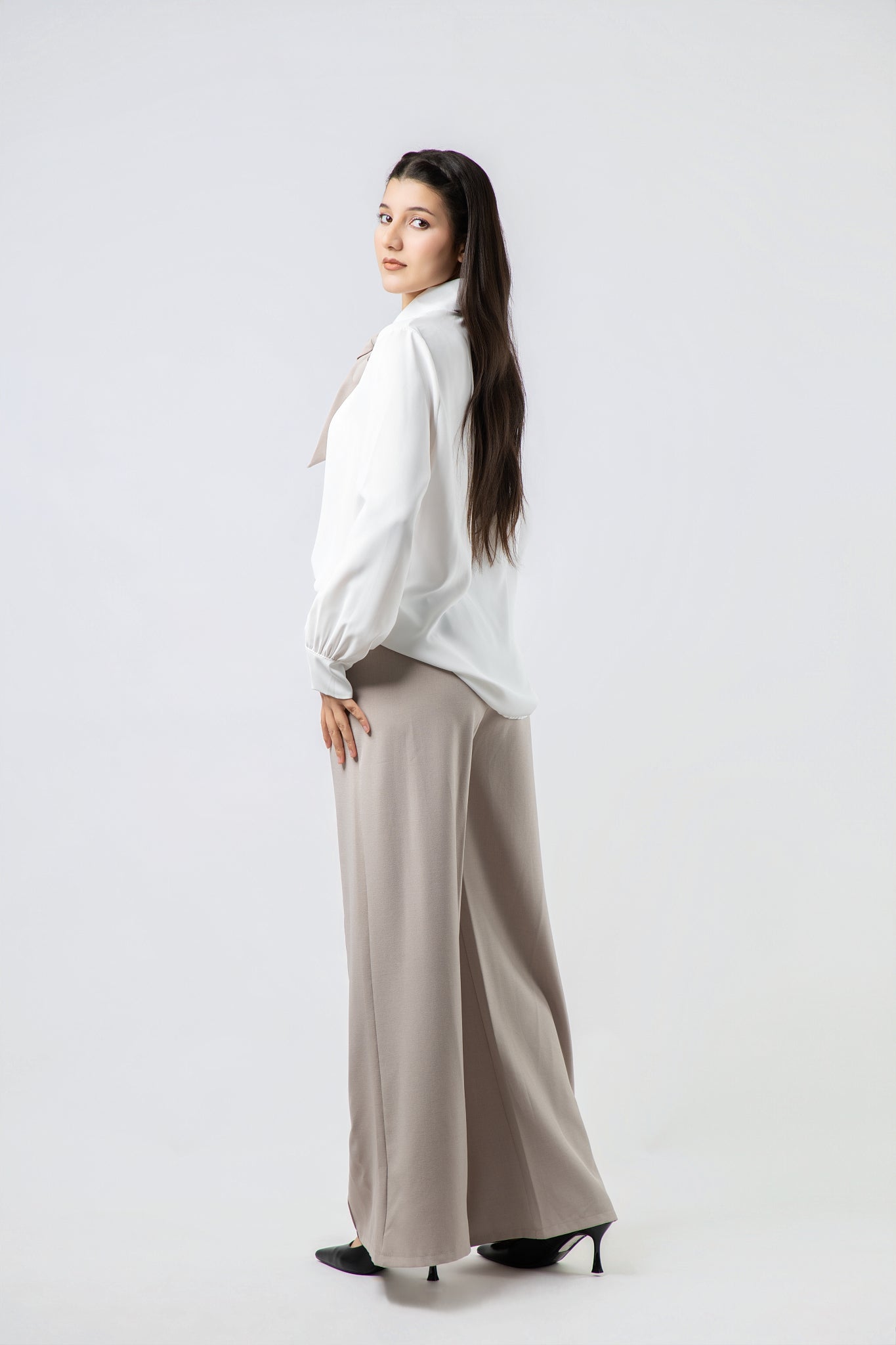 Ensemble Pantalon et Chemisier Élégant