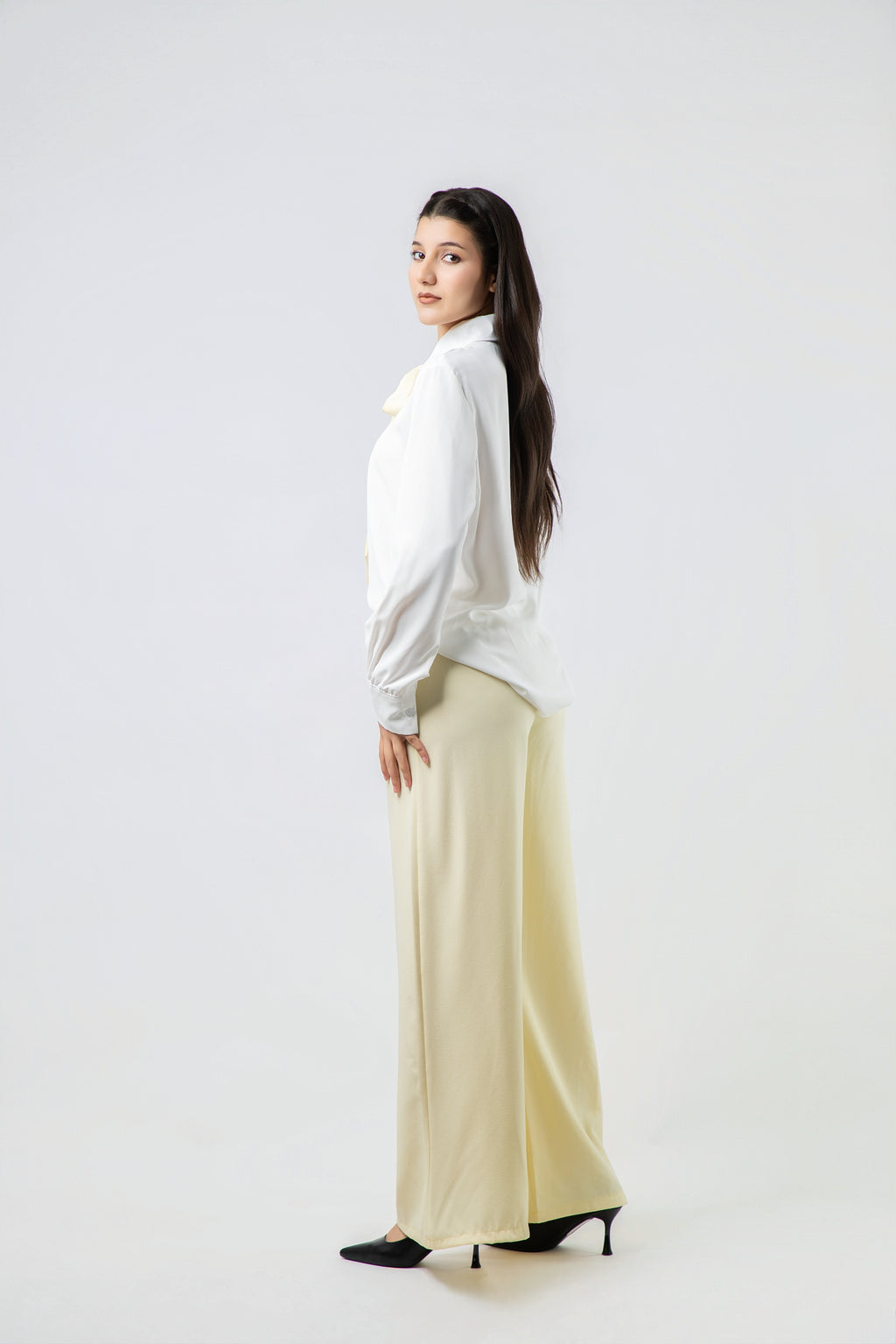Ensemble Pantalon et Chemisier Élégant