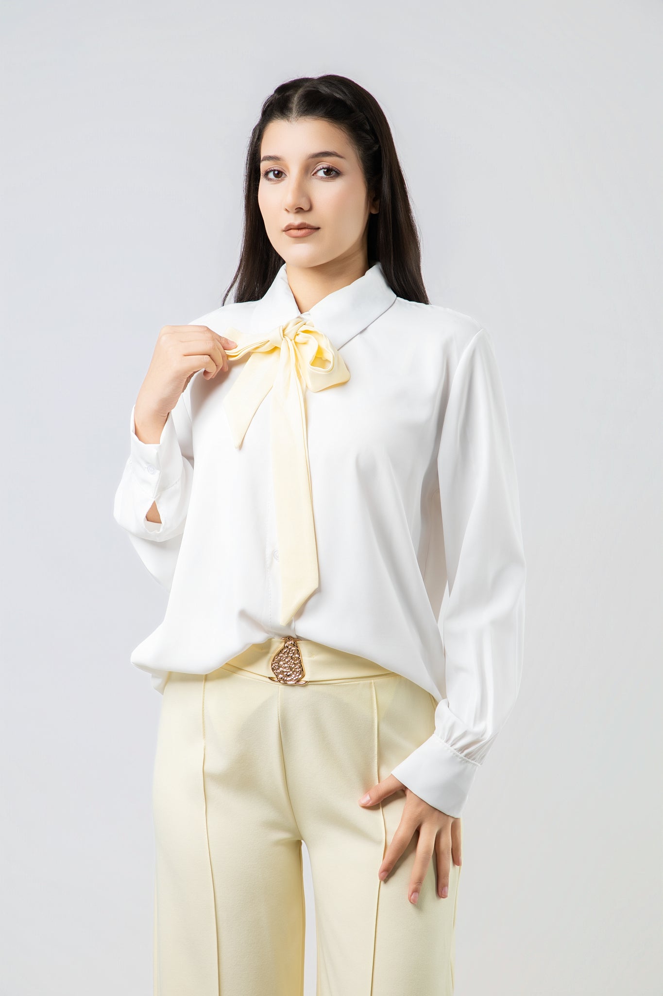 Ensemble Pantalon et Chemisier Élégant