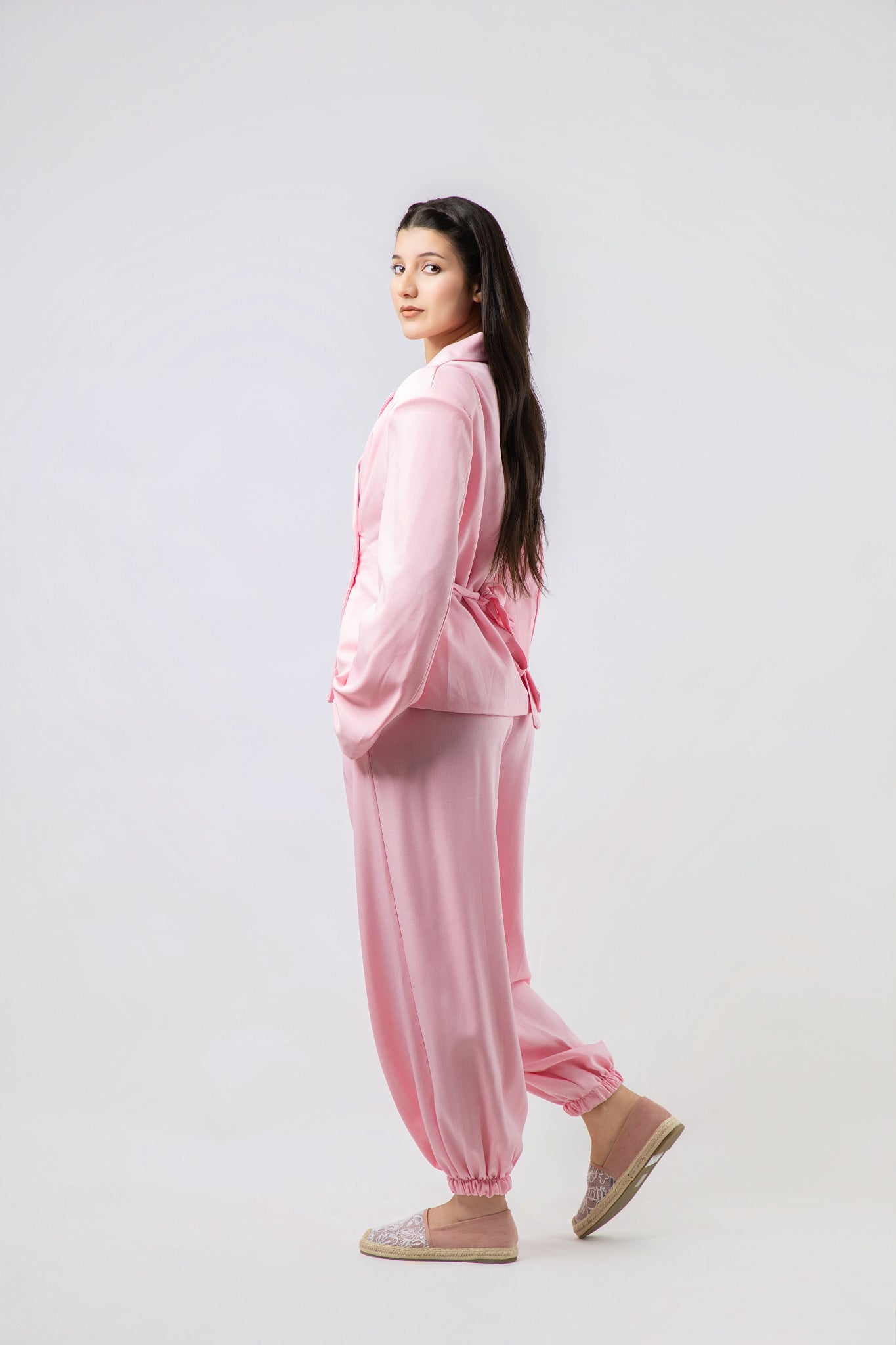 Ensemble Tailleur Moderne à Finition Plissée