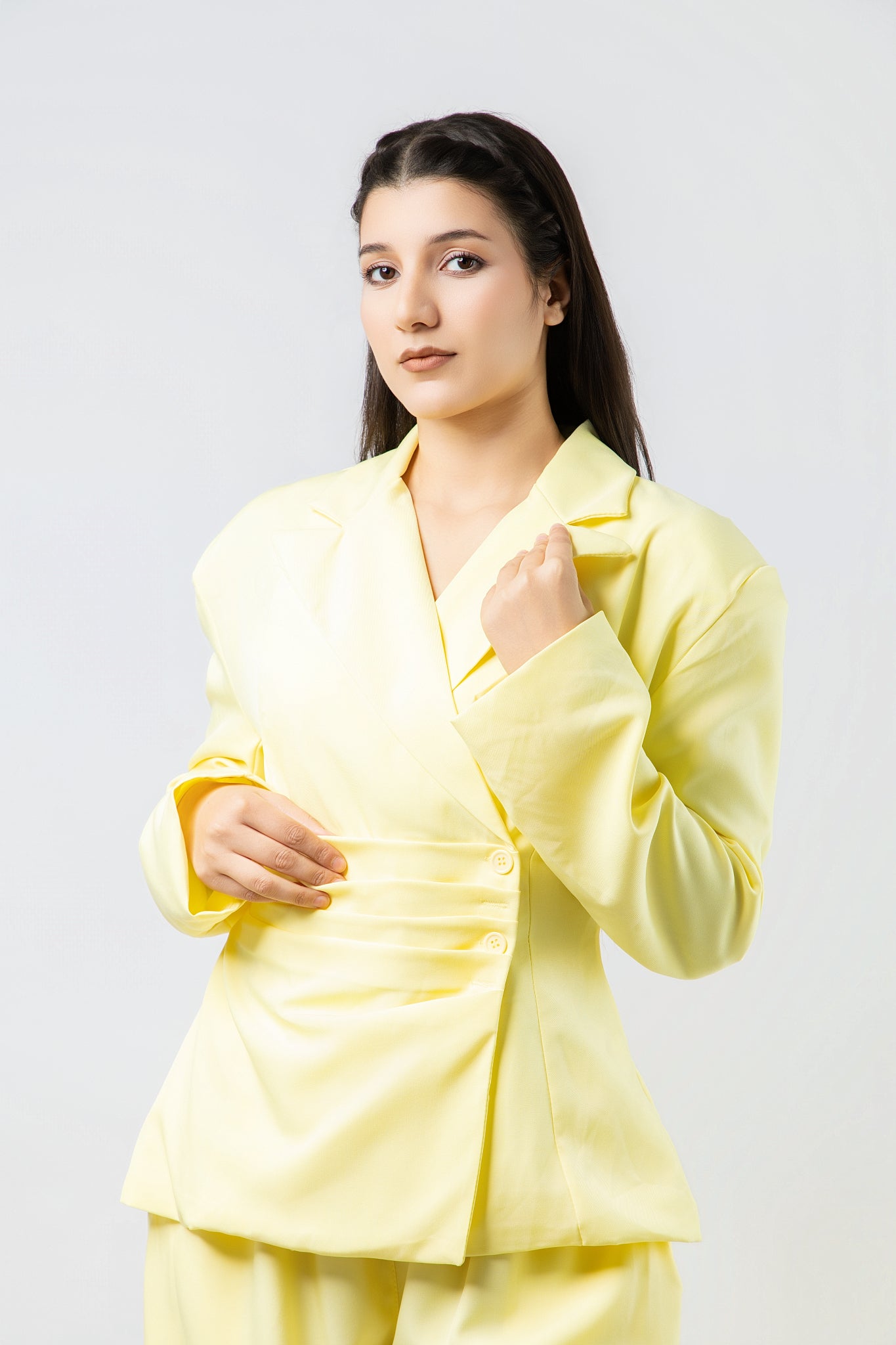 Ensemble Tailleur Moderne à Finition Plissée