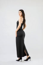 Robe Longue Corsetée à Drapé Élégant