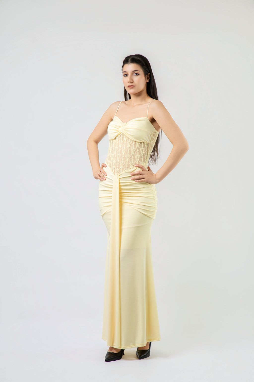 Robe de Soirée Sirène à Détails Dentelle