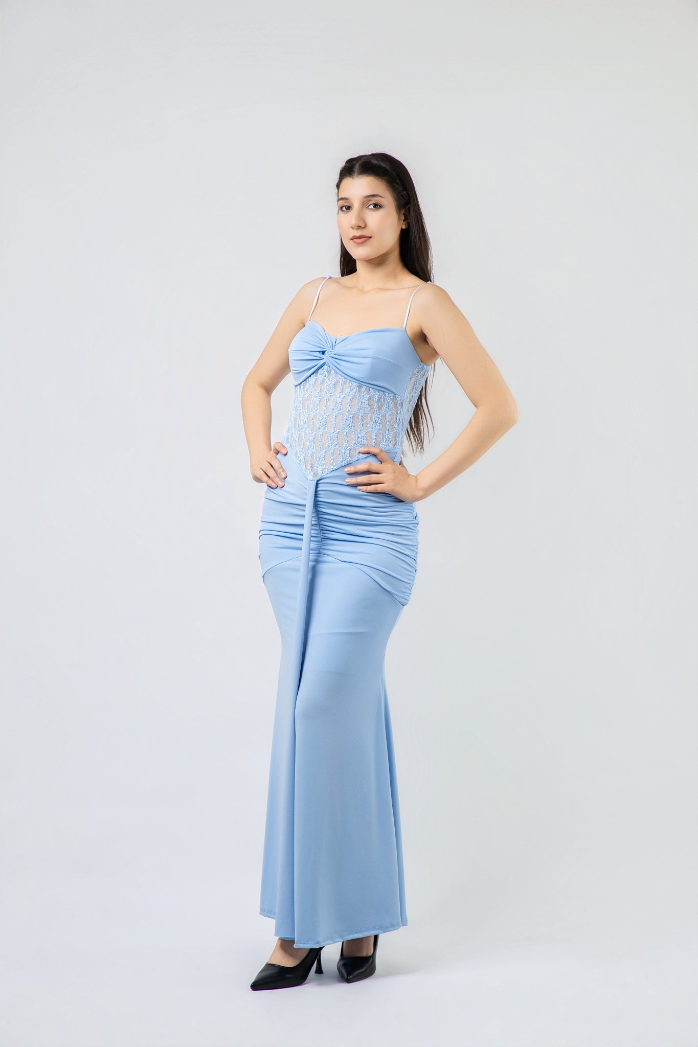 Robe de Soirée Sirène à Détails Dentelle