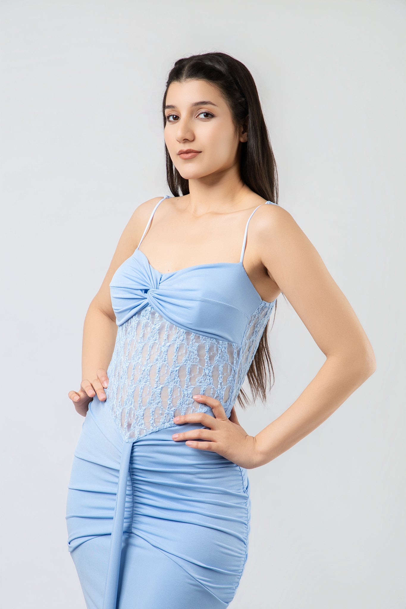 Robe de Soirée Sirène à Détails Dentelle