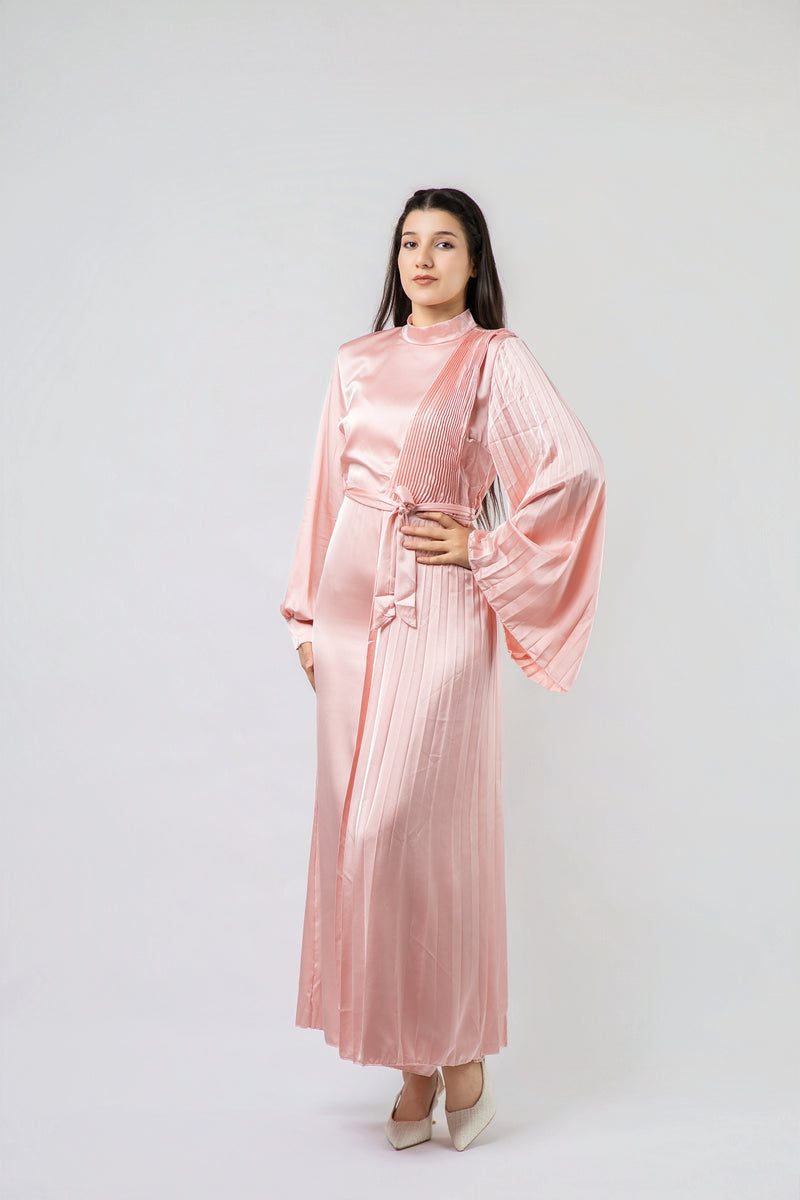 Robe Longue Satinée à Détails Plissés