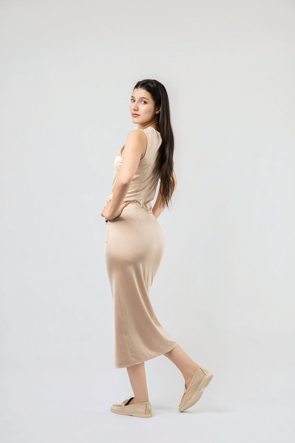 Robe Midi Ajustée à Boutonnage Central
