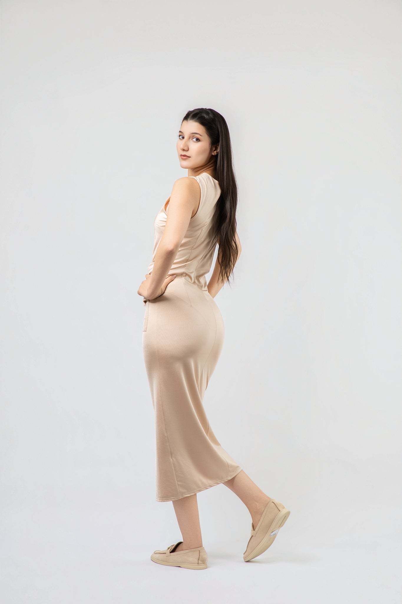 Robe Midi Ajustée à Boutonnage Central