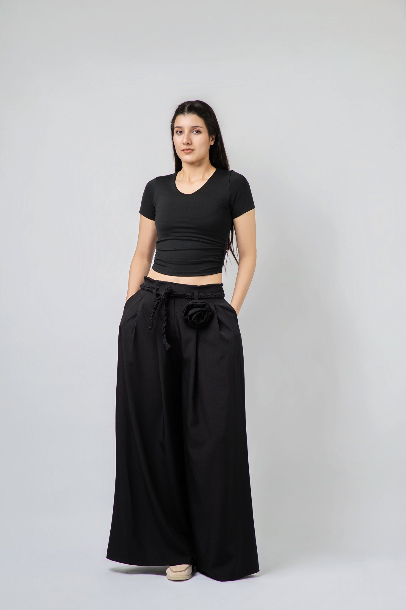 Pantalon Large à Taille Haute avec Détails Artisanaux