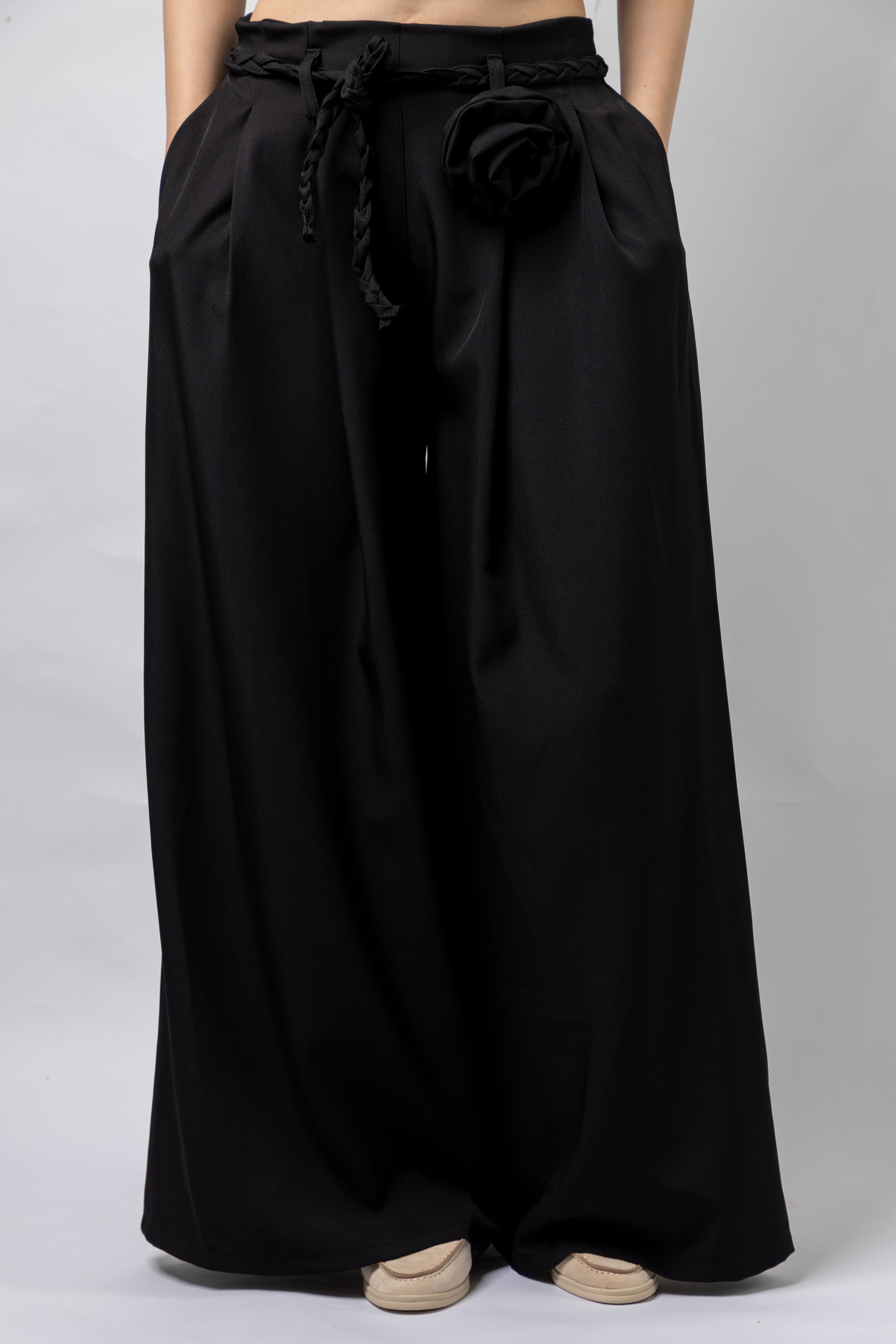 Pantalon Large à Taille Haute avec Détails Artisanaux
