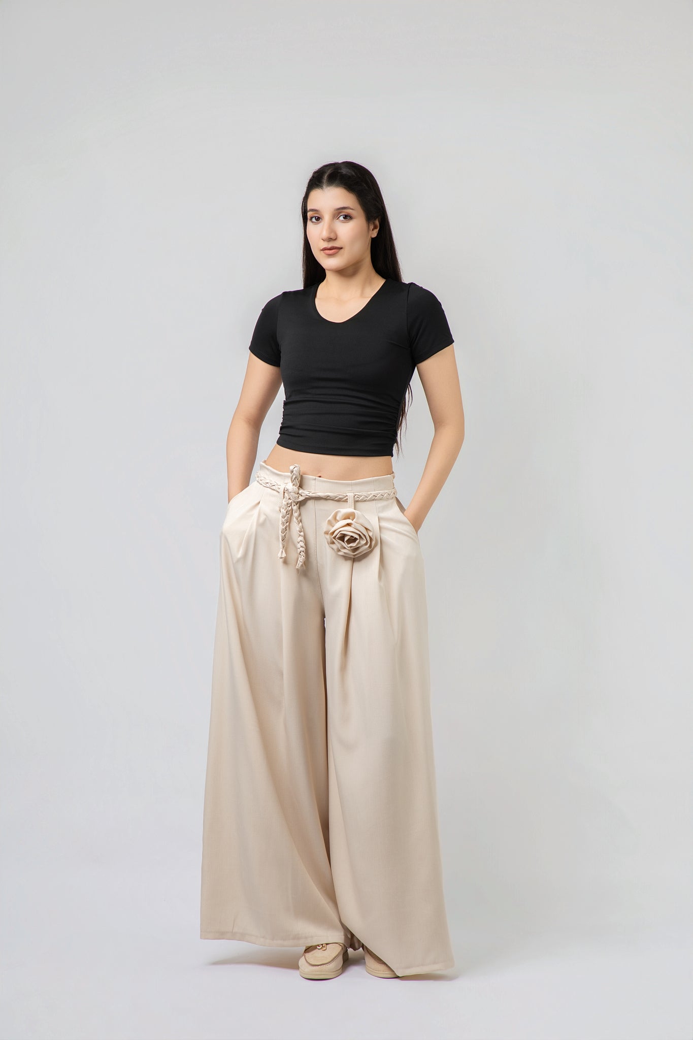 Pantalon Large à Taille Haute avec Détails Artisanaux