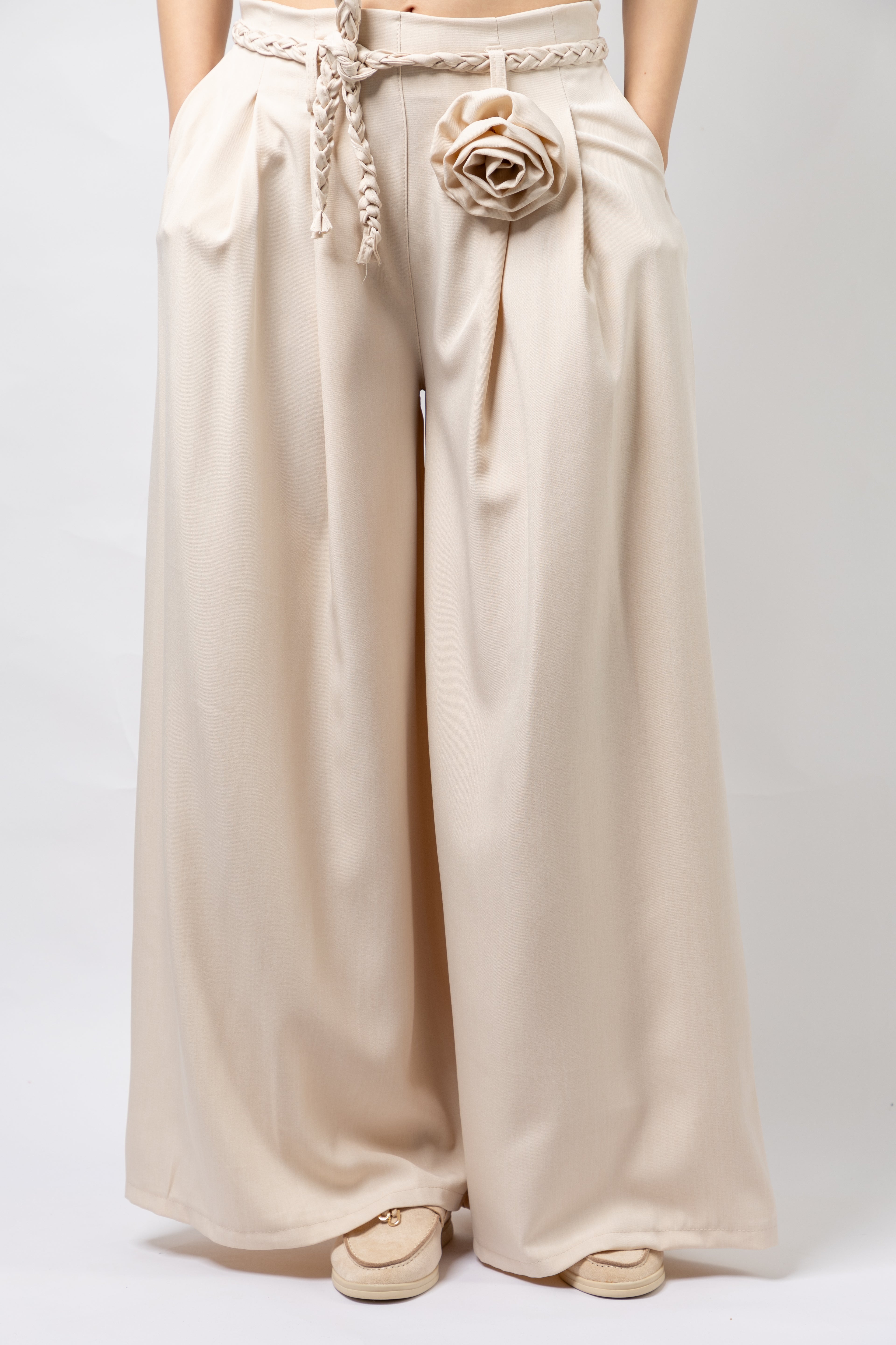Pantalon Large à Taille Haute avec Détails Artisanaux