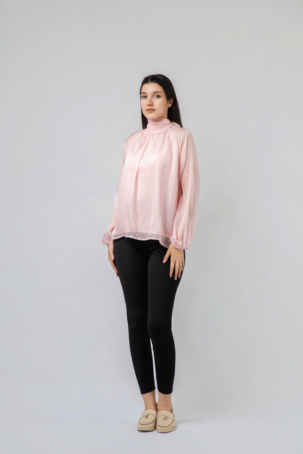 Blouse à Pois en Mousseline Éthérée